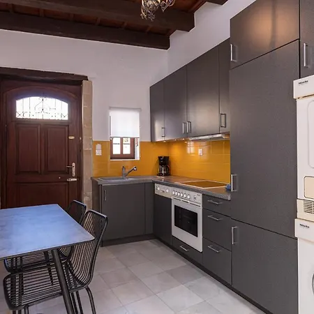 Zoi Sachnisi House, Cultural City Escape! Rethymno